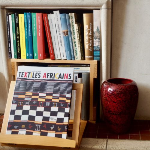 Livres, "Textiles Africains" et bibliothèque