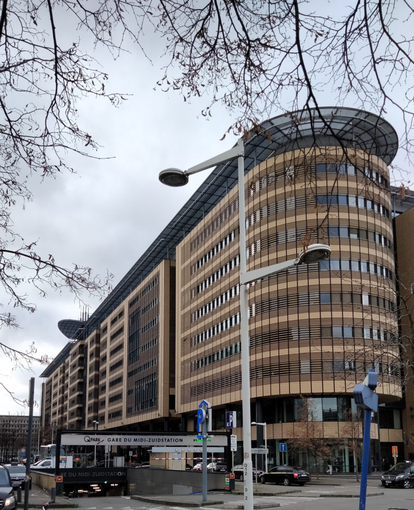 Le bâtiment Bara, à côté de la gare du Midi.