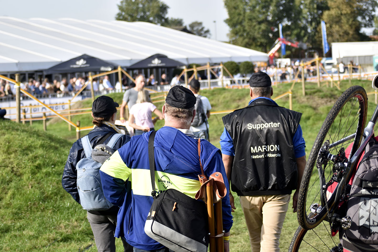 Supporters cyclocross